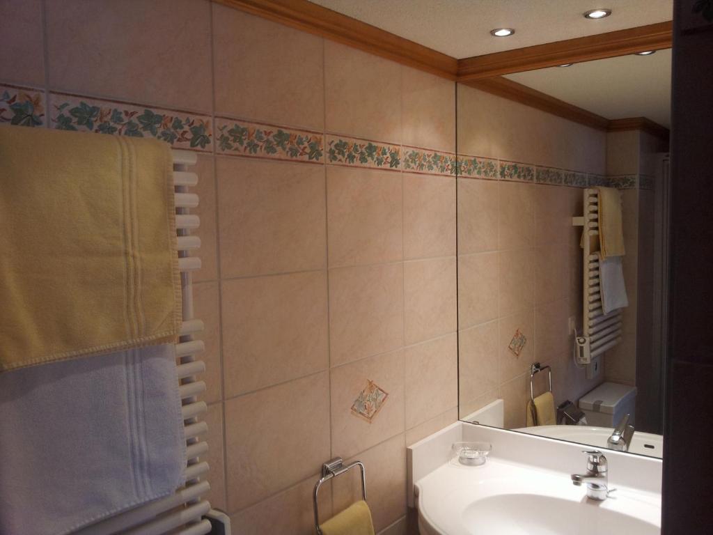 צרמט Hotel Dufour Alpin Superior - Adults Only חדר תמונה